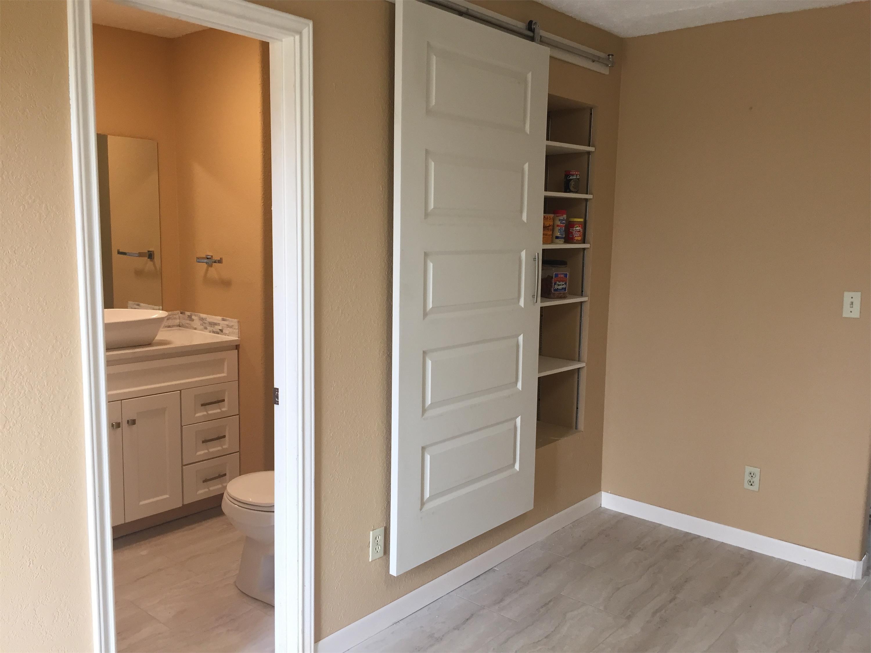 4841 Hwy 35 N - 103